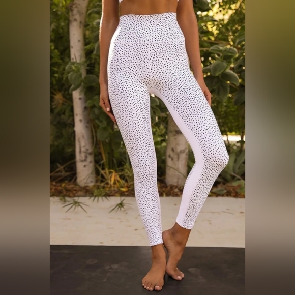 Allfenix White And Black Montana 7/8 Leggings Size S - Picture 1 of 16